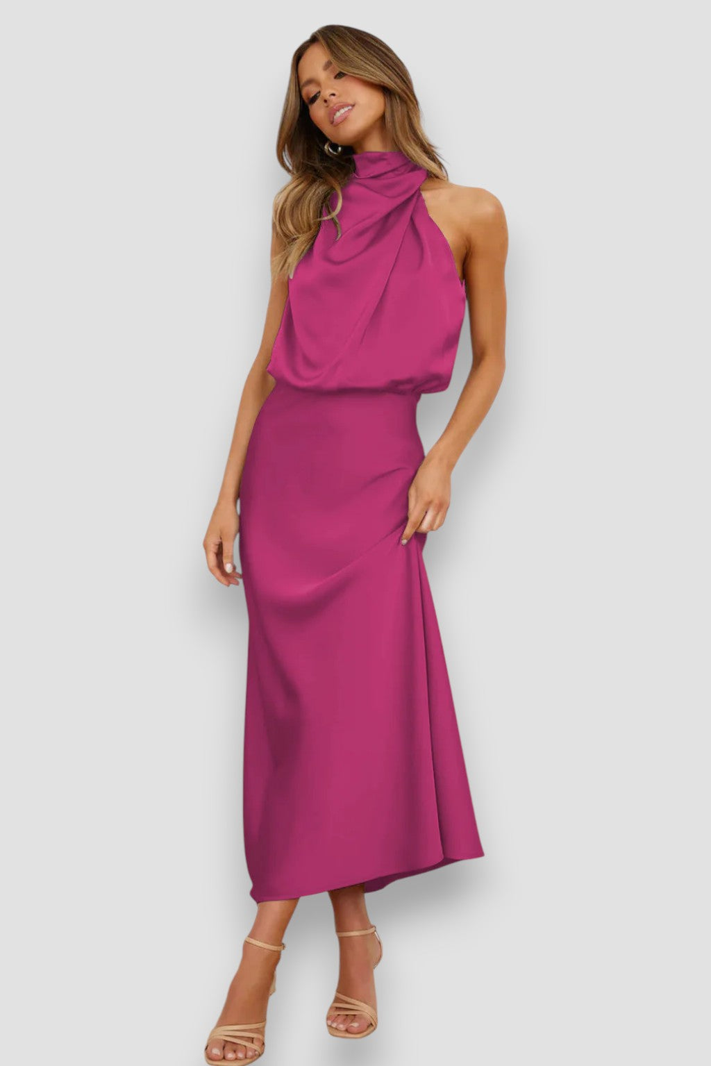 Carla – Halterjurk Met Elegante Uitstraling