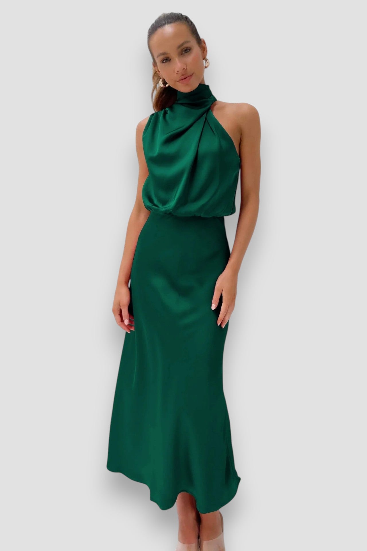 Carla – Halterjurk Met Elegante Uitstraling